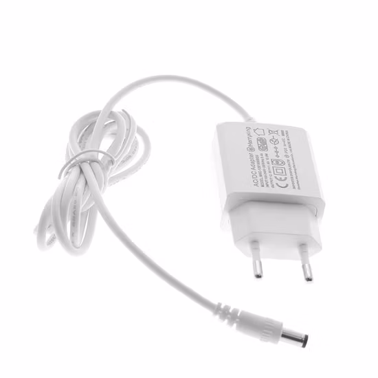 En62368 certificado 6V 9V 12V 24V 36V 1A 2A 3A 4A 5A 36W Fonte de alimentação de comutação de mesa Adaptador AC DC com clipe de montagem para câmera CCTV LED Strip Light LCD